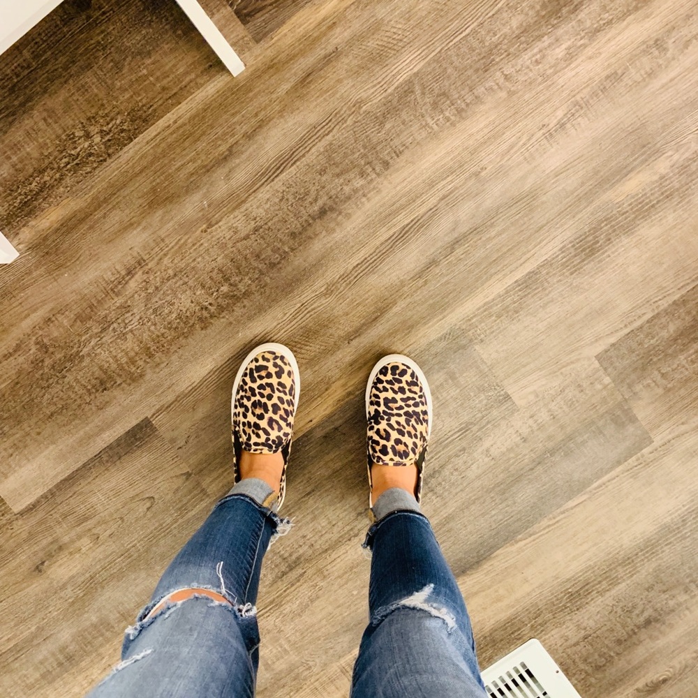Steve Madden cheetah print small platforms